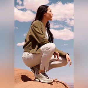 ATHLETA BROOKLYN ANKLE PANT